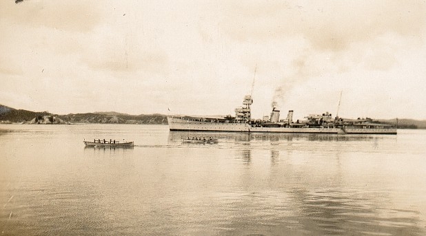 Dunedin 5th Feb 1929, probaby Auckland naval regatta